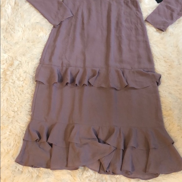 Lulu’s NWT Purple Ruffled Long Sleeve Midi 💜 - Picture 7 of 10